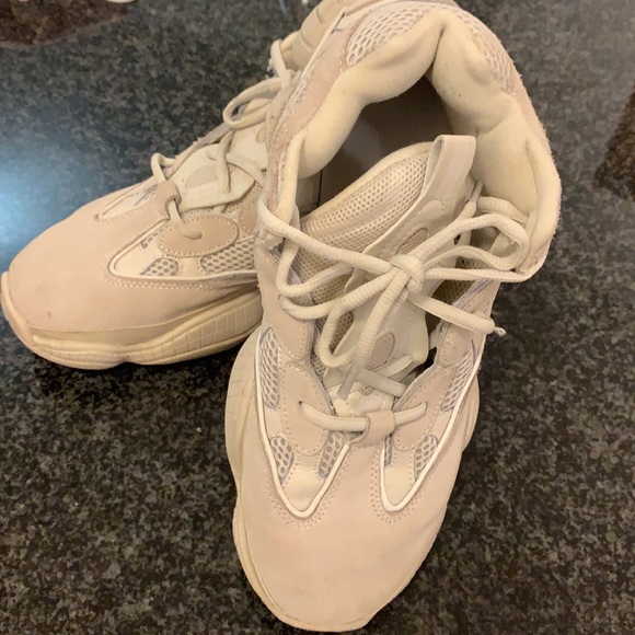 Yeezy 500 - Picture 12 of 14